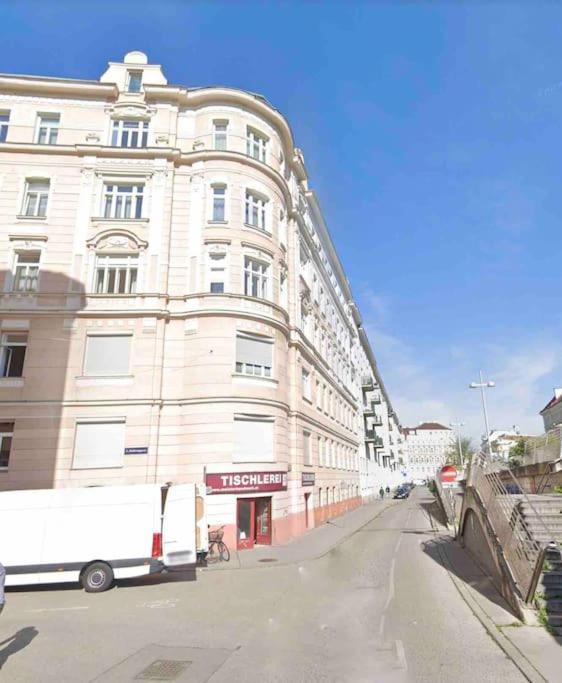 Wiener Altbauwohnung * Vienne